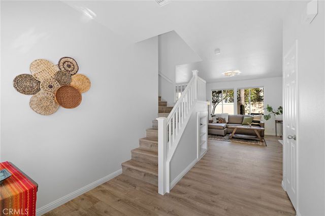 23 Amoret, Irvine, CA 92602