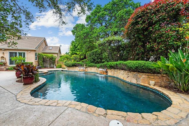 5249 DEER RIDGE Ct, Fairfield, CA 94534