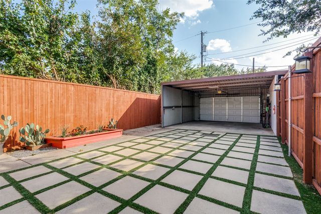 1725 N Fitzhugh Avenue, Dallas, TX 75204