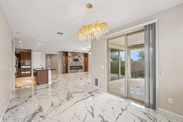9719 W LOS GATOS Drive, Peoria, AZ 85383
