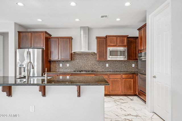 9719 W LOS GATOS Drive, Peoria, AZ 85383