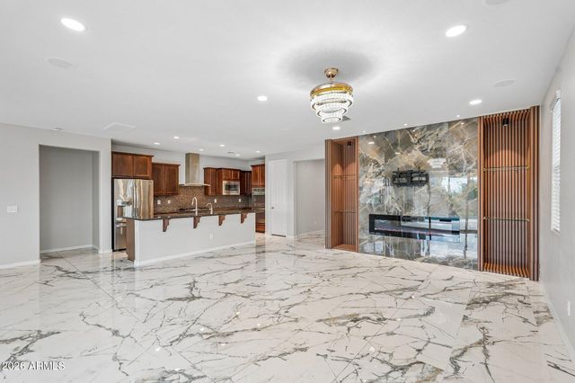 9719 W LOS GATOS Drive, Peoria, AZ 85383