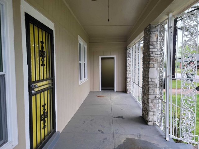 1570 E MCLEMORE AVE, Memphis, TN 38106