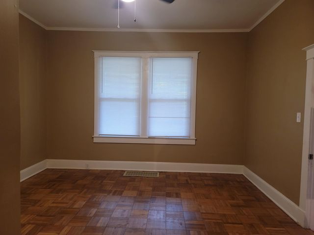 1570 E MCLEMORE AVE, Memphis, TN 38106