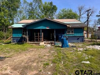 206 W Main St., Chandler, TX 75758
