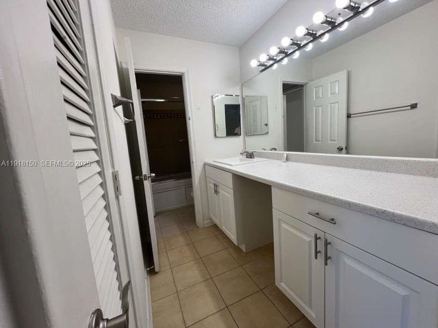 721 SE 1st Way B18, Deerfield Beach, FL 33441