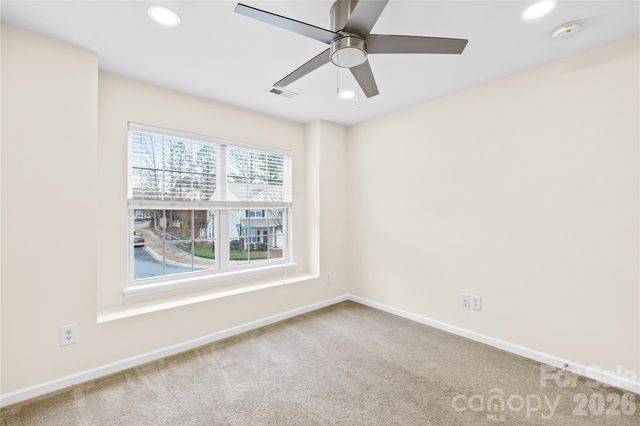 15558 Stronvar House Lane, Charlotte, NC 28277