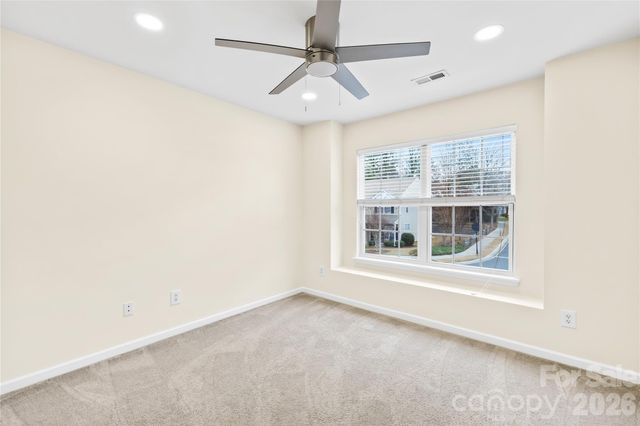 15558 Stronvar House Lane, Charlotte, NC 28277