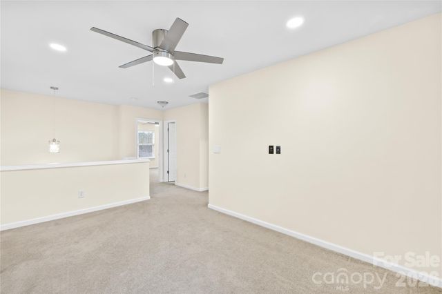 15558 Stronvar House Lane, Charlotte, NC 28277