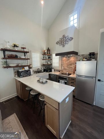 155 Central Avenue, Fayetteville, GA 30214