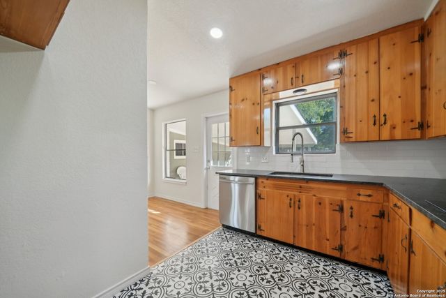 407 Haverford Dr., San Antonio, TX 78217