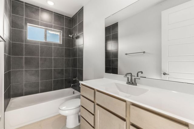 6911 Zachary Road NE, Rio Rancho, NM 87144