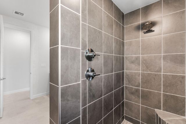 6911 Zachary Road NE, Rio Rancho, NM 87144