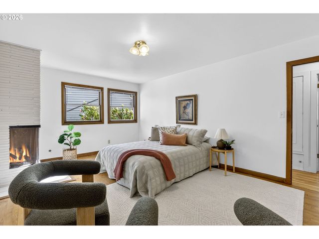 3435 Nw LURAY Ter, Portland, OR 97210