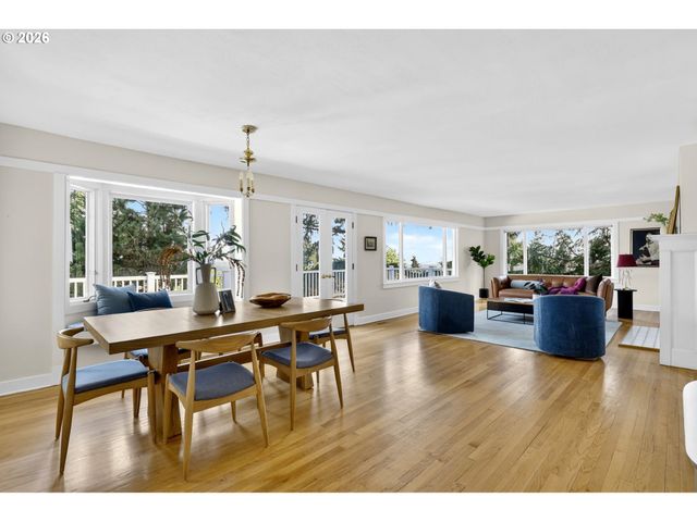 3435 Nw LURAY Ter, Portland, OR 97210