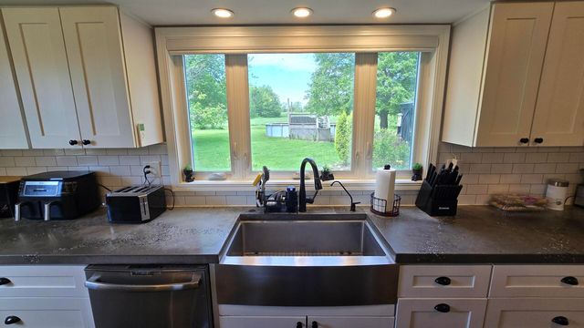 24320 S 80th Avenue, Frankfort, IL 60423