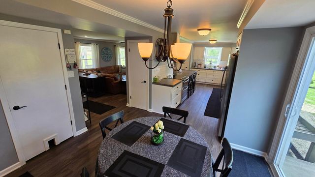 24320 S 80th Avenue, Frankfort, IL 60423