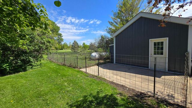 24320 S 80th Avenue, Frankfort, IL 60423