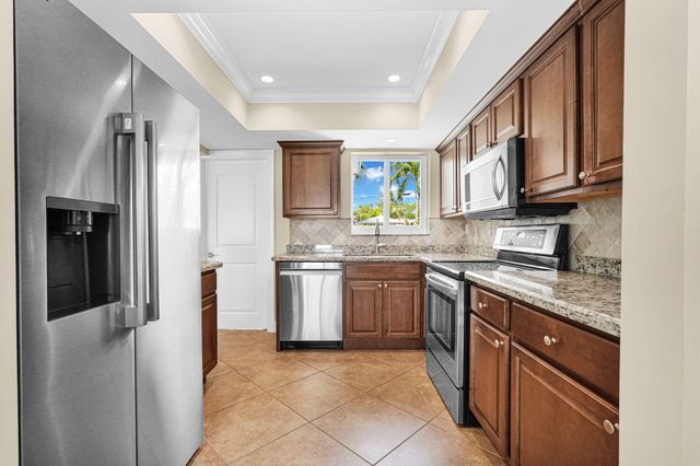 2117 NE 61st Court, Fort Lauderdale, FL 33308