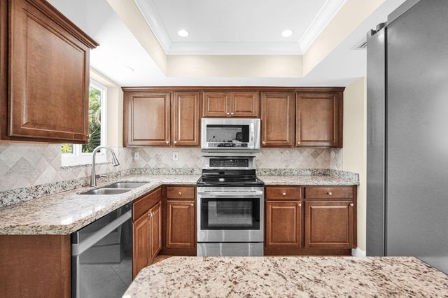 2117 NE 61st Court, Fort Lauderdale, FL 33308