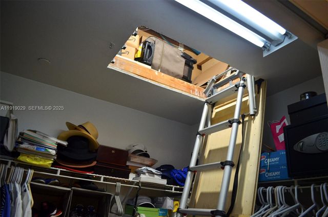 800 SW 142nd Ave 401N, Pembroke Pines, FL 33027