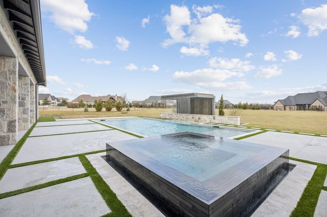 914 Barksdale Creek Lane, Fairview, TX 75069