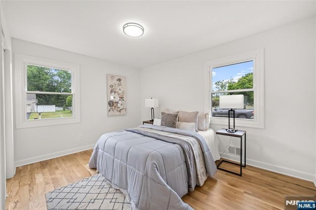 100 Pier Lane, Fairfield, NJ 07004