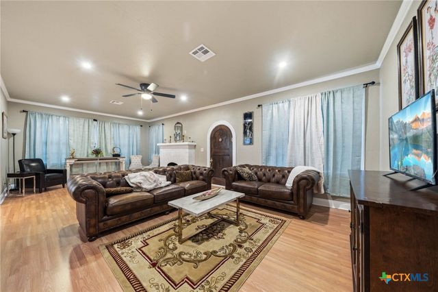 1008 E Main Street, Gatesville, TX 76528
