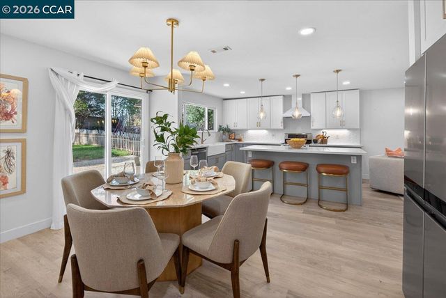 2481 Casa Way, Walnut Creek, CA 94597