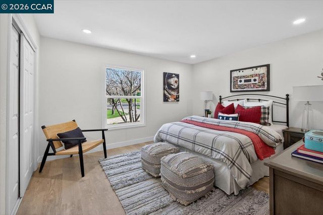 2481 Casa Way, Walnut Creek, CA 94597