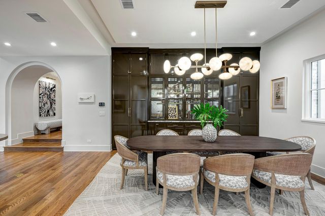 608 E 19th Street, Houston, TX 77008