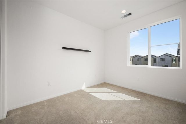 5860 LINDEN 8, Long Beach, CA 90805