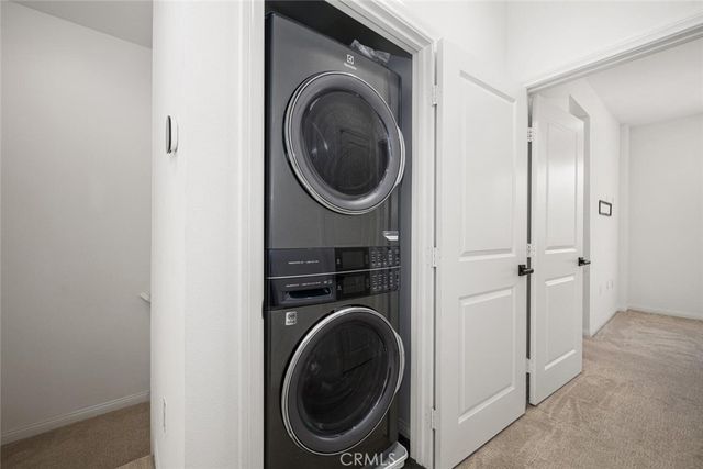 5860 LINDEN 8, Long Beach, CA 90805