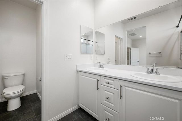 5860 LINDEN 8, Long Beach, CA 90805