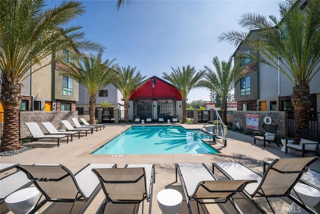 5860 LINDEN 8, Long Beach, CA 90805