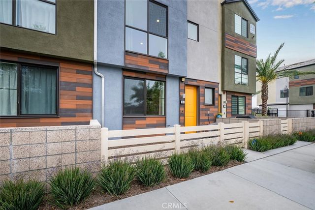 5860 LINDEN 8, Long Beach, CA 90805