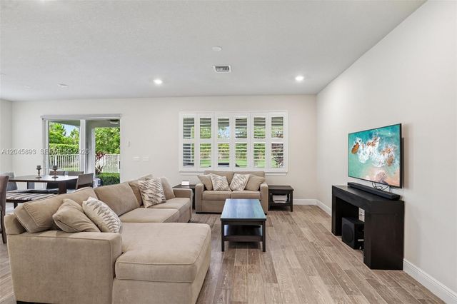 1636 Trailhead Terrace, Hollywood, FL 33021