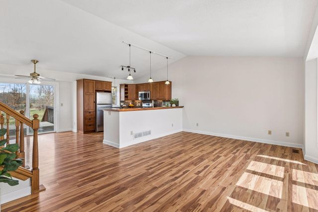 21250 Horseshoe Trail, Hamel, MN 55340