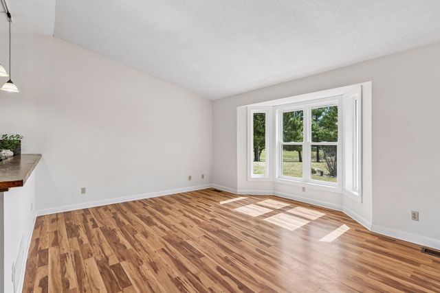 21250 Horseshoe Trail, Hamel, MN 55340