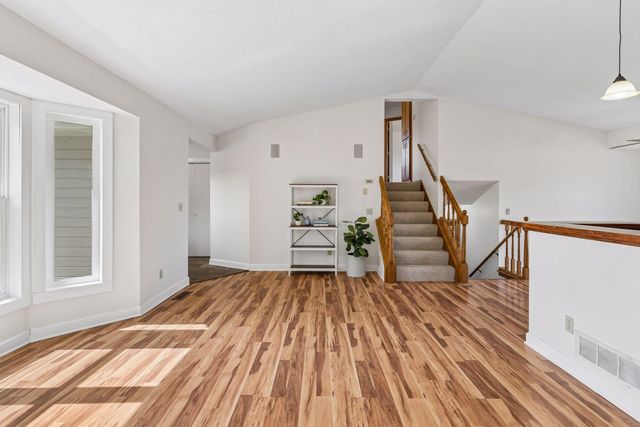 21250 Horseshoe Trail, Hamel, MN 55340