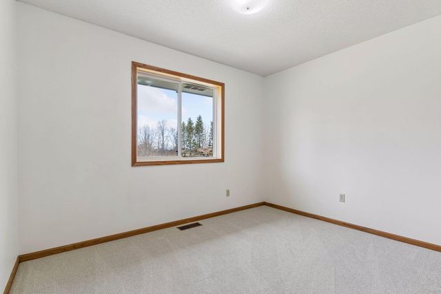 21250 Horseshoe Trail, Hamel, MN 55340