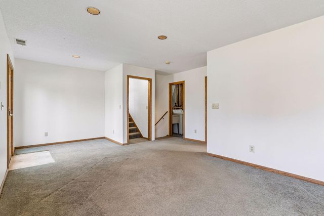 21250 Horseshoe Trail, Hamel, MN 55340