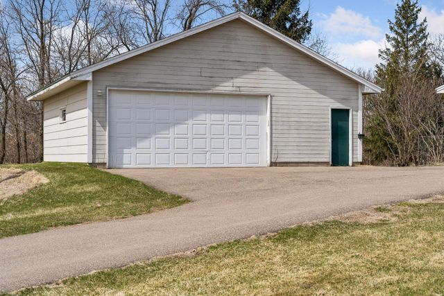 21250 Horseshoe Trail, Hamel, MN 55340