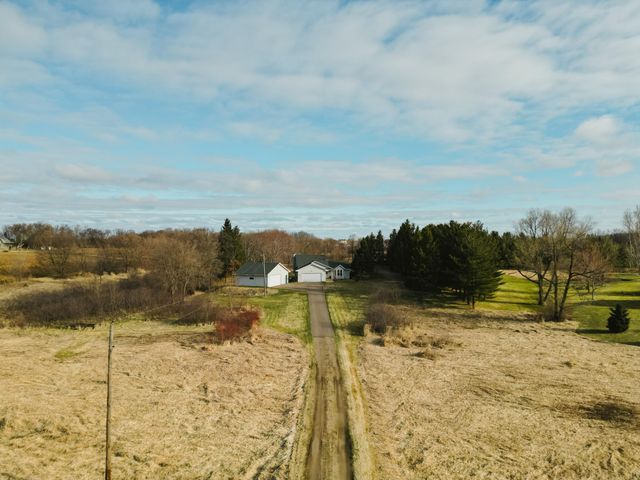 21250 Horseshoe Trail, Hamel, MN 55340