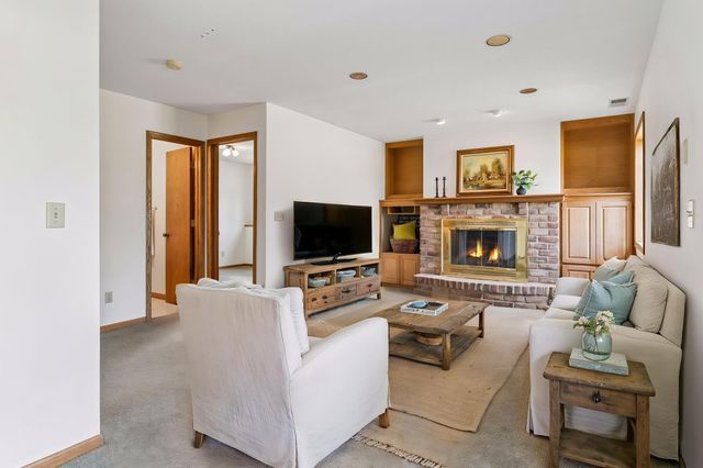 21250 Horseshoe Trail, Hamel, MN 55340