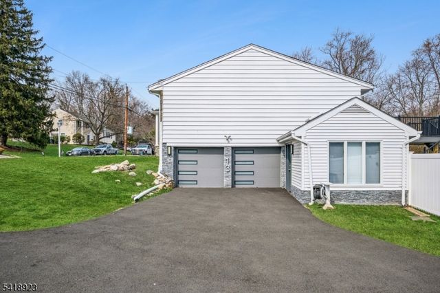 13 Munsey Rd, Emerson Boro, NJ 07630