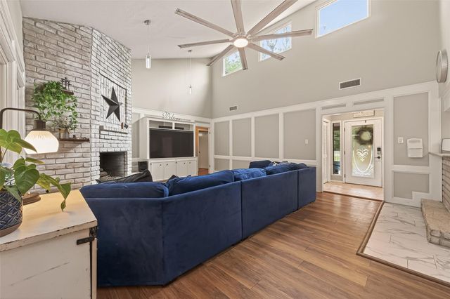 2411 Roman Forest Boulevard, New Caney, TX 77357