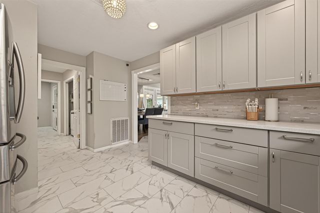 2411 Roman Forest Boulevard, New Caney, TX 77357