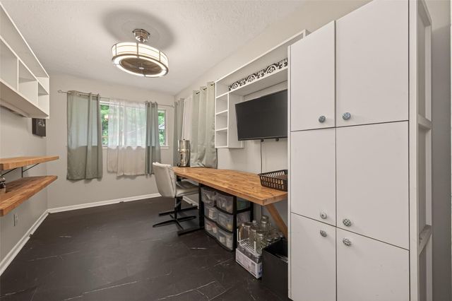 2411 Roman Forest Boulevard, New Caney, TX 77357