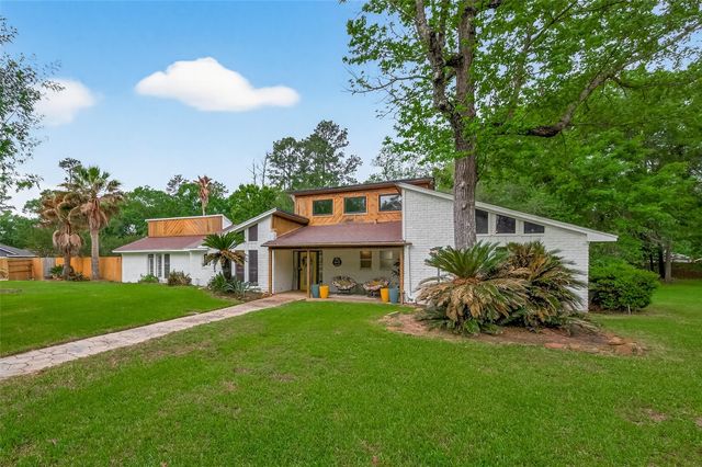 2411 Roman Forest Boulevard, New Caney, TX 77357